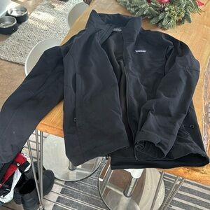 Patagonia shell jacket men’s xs